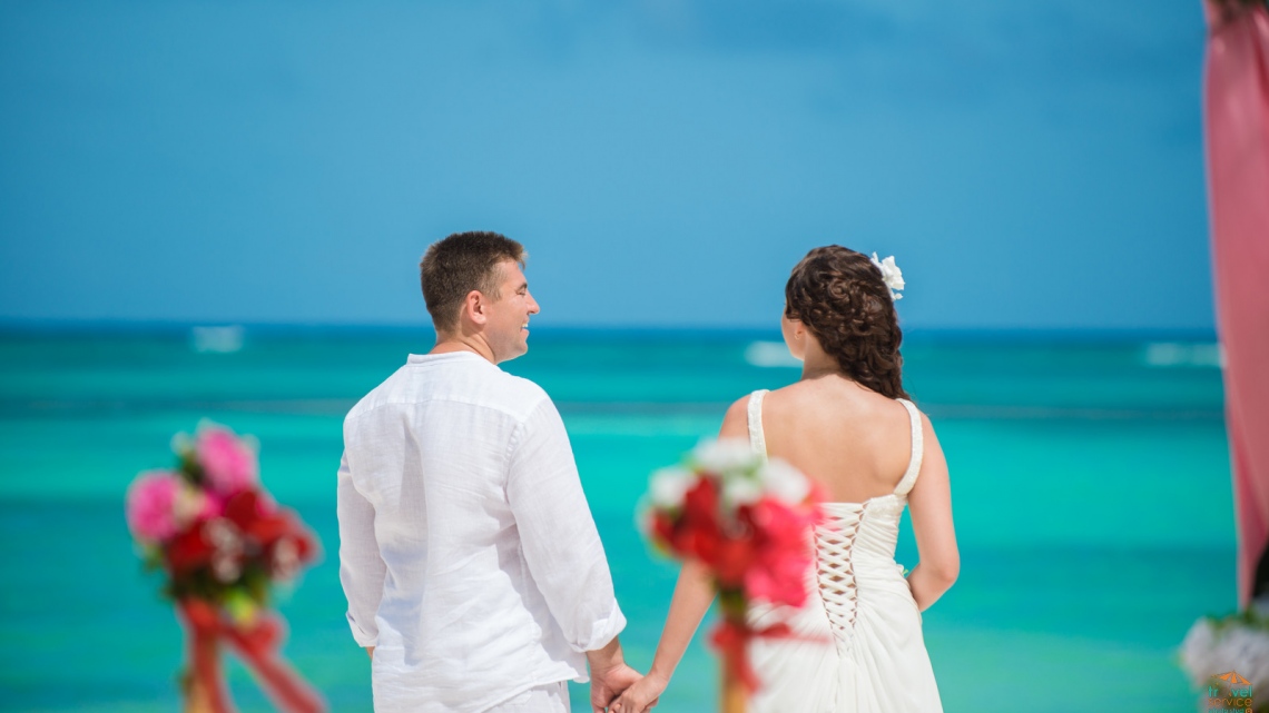 Весілля в Домінікані: закарбувати Карибські мрії...