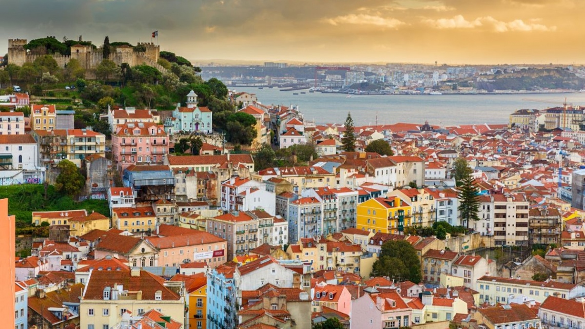Лиссабон – Азорские острова: 8 Марта на краю Земли! Групповой тур в сопровождении представителя Феерии
