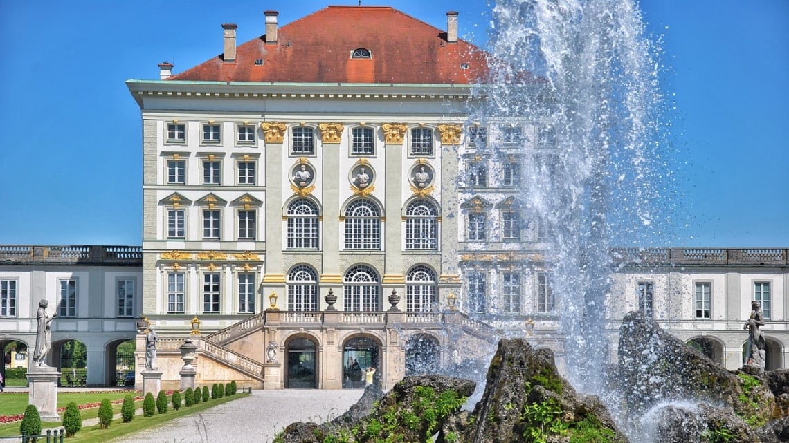 Весняні барви Баварії: замки, гори і озера