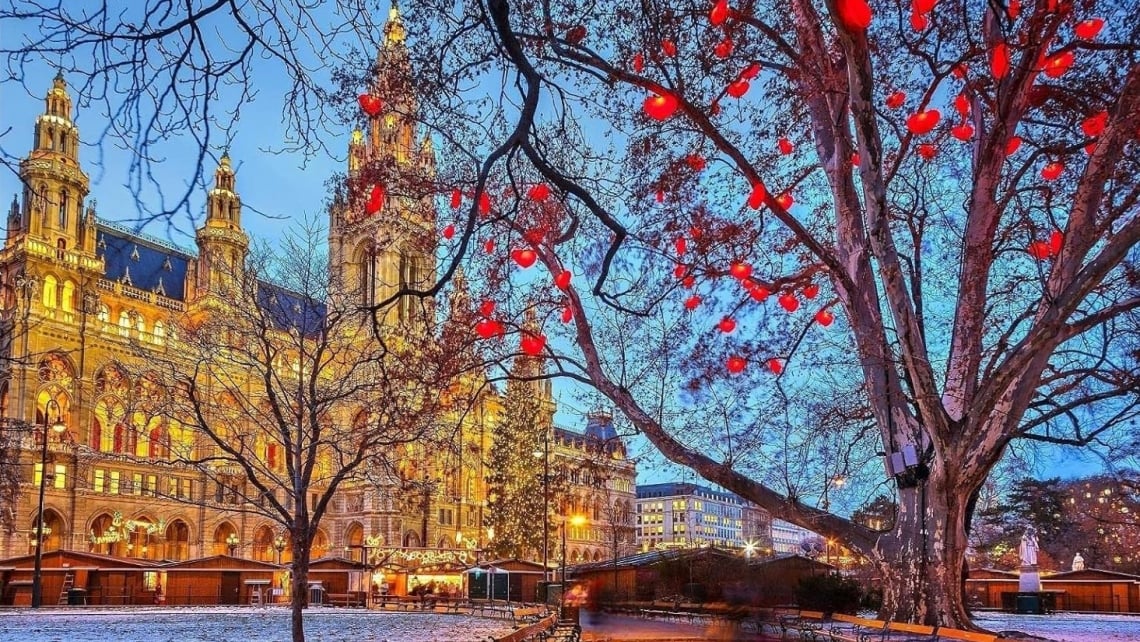 Різдвяне намисто дунайських столиць: Будапешт - Відень - Братислава