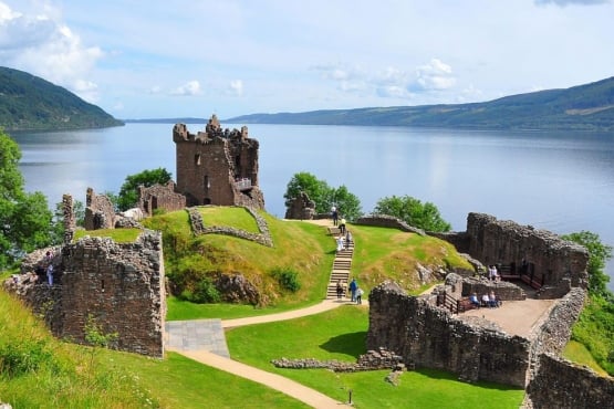 Найвеличніші замки Шотландії: місця лицарів та містичних історій
