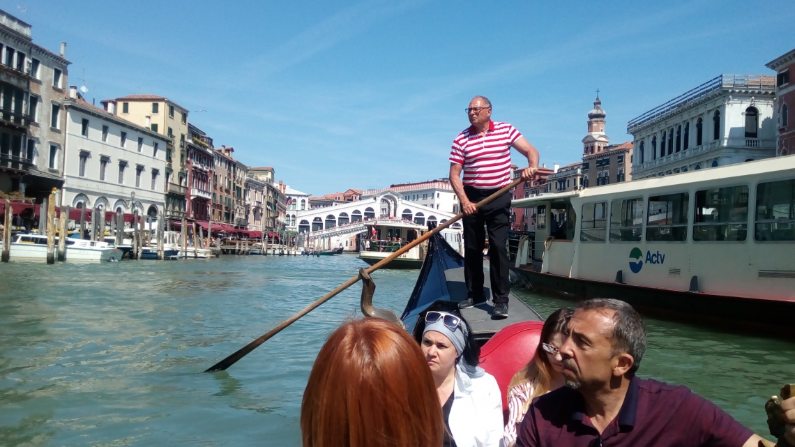 Дама с камелиями + Венеция