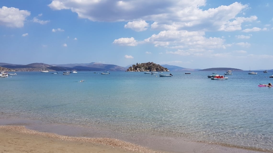 Лутракі. Пляжний відпочинок в Греції (авіа у вартості)
