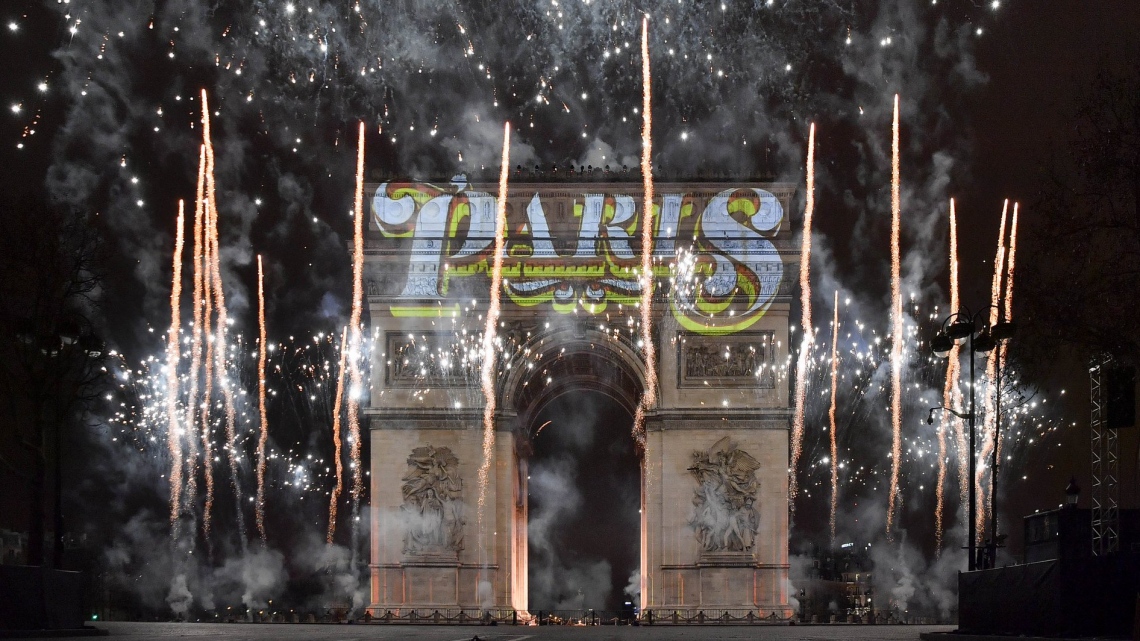 Европейский фейерверк: Новый год в Париже!