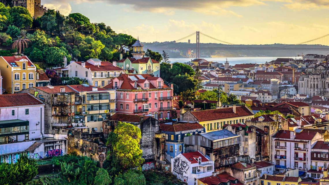 Португалия: Порту – Лиссабон – Назаре: навстречу волне