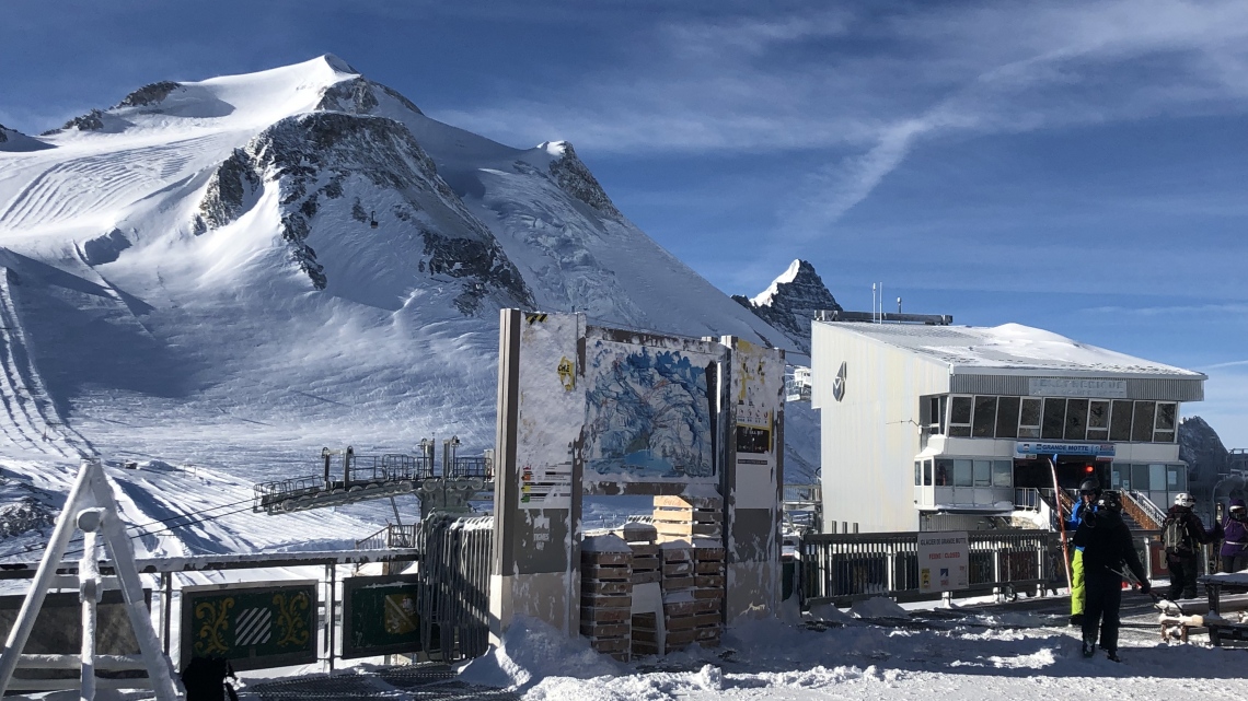 (2021 р.)  Гірськолижний тур до Еспас-Кіллі: Валь-д'Ізер та Тінь (через Гренобль)