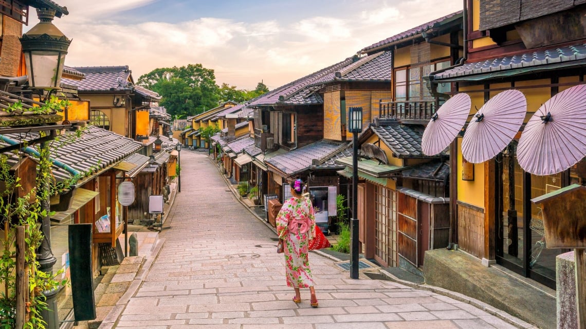 Груповий круїз з Китаю до Японії. Українська група