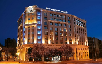 Wyndham Grand Athens 5*